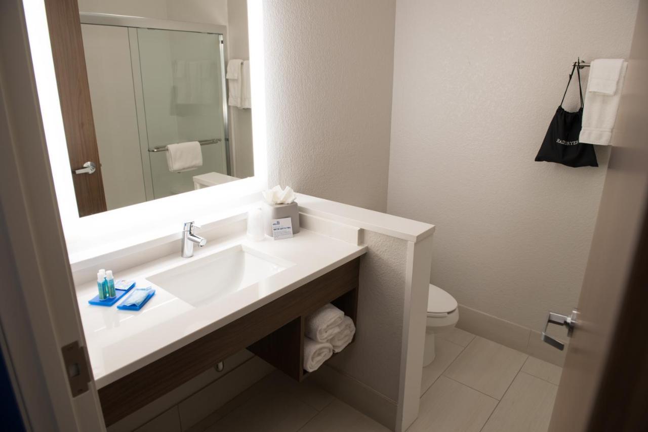 Holiday Inn Express & Suites - Louisville N - Jeffersonville By Ihg Buitenkant foto