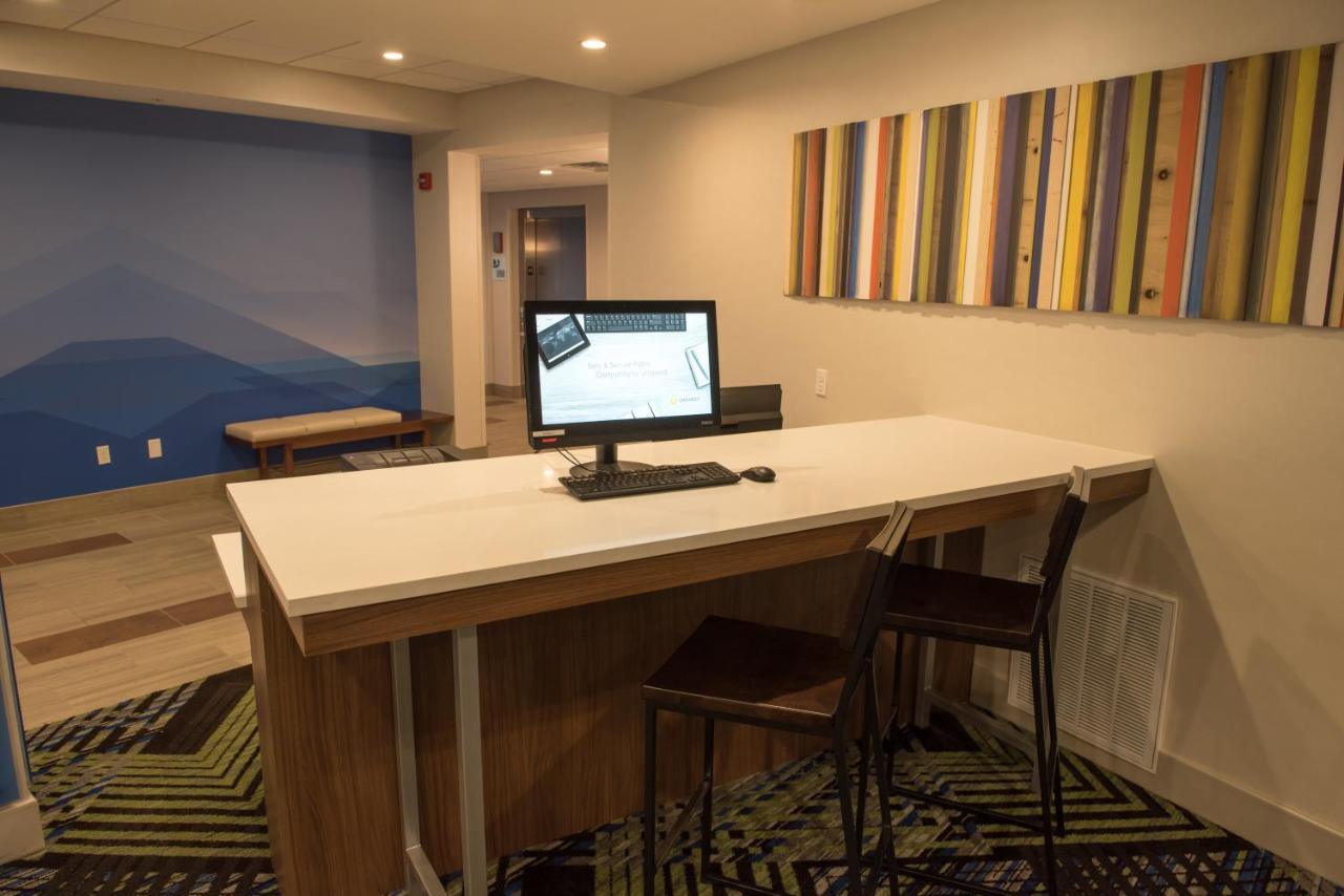 Holiday Inn Express & Suites - Louisville N - Jeffersonville By Ihg Buitenkant foto